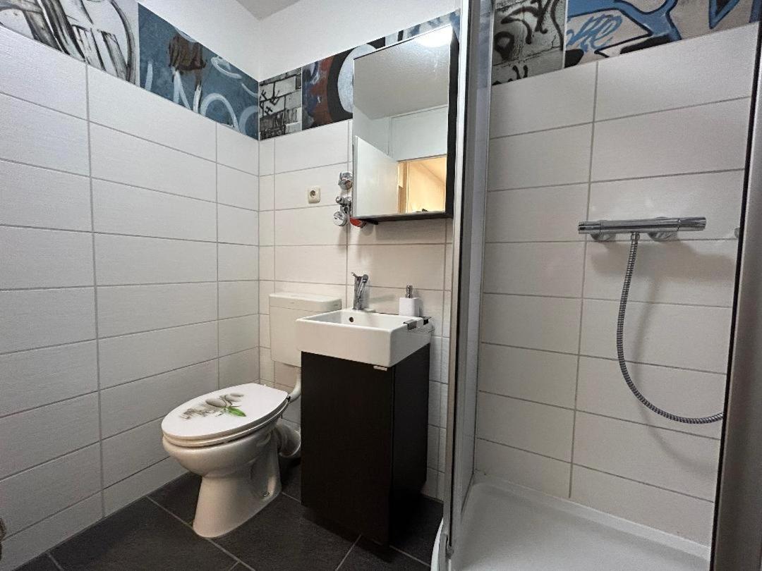 Gemuetliches Helles Mit Balkon Und Parkplatz Vor Der Tuer Im Zentrum Von Apartment *
